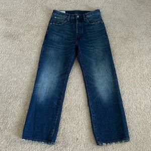 GAP “90s Loose Fit” Jeans SIZE: 30”